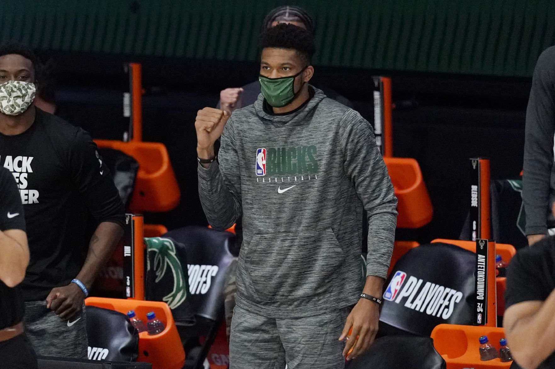 Heat 103, Bucks 94